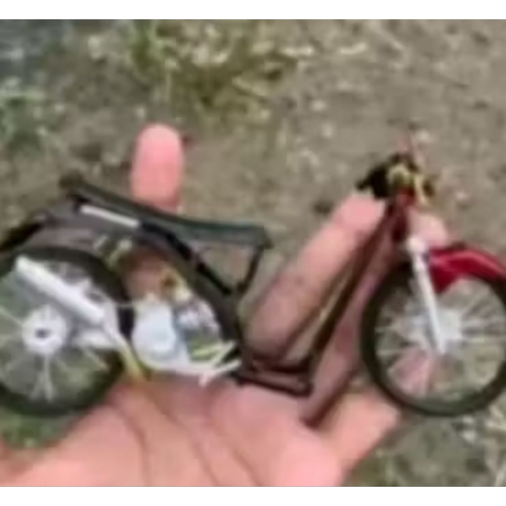 DIECAST MINIATUR MOTOR DRAGBIKE HONDA BEAT KARBU USB POWER CHARGER