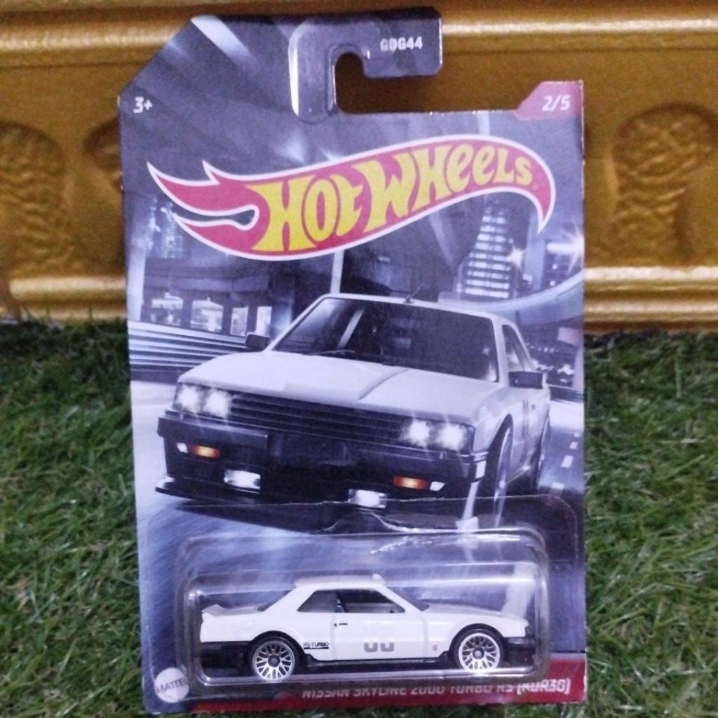 Hot Wheels Nissan Skyline 2000 Turbo RS (KDR30)