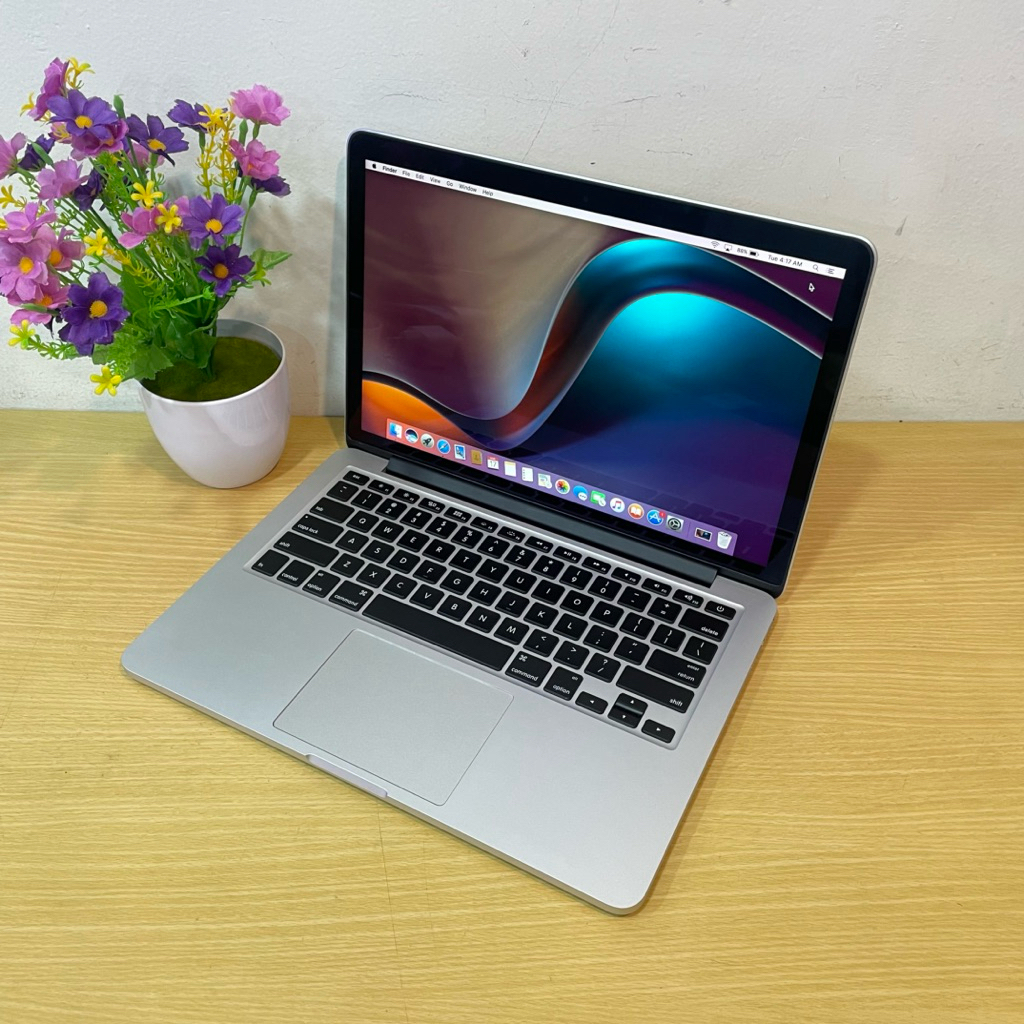 MacBook Pro 2012 Retina 13 inch Second Intel Core i5 Ram 8GB SSD 128GB Mulus Original Bergaransi