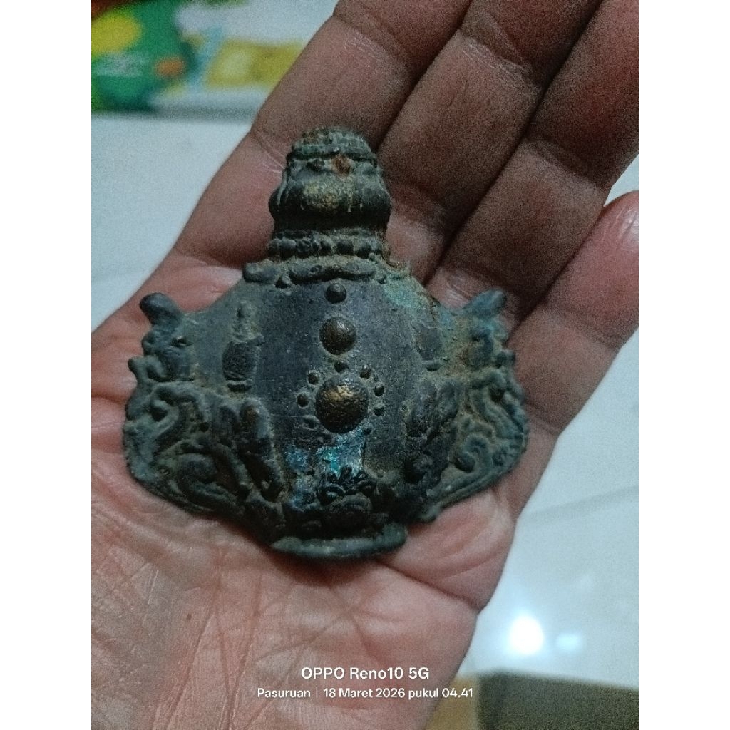 Patung perunggu kuno barang temuan 01