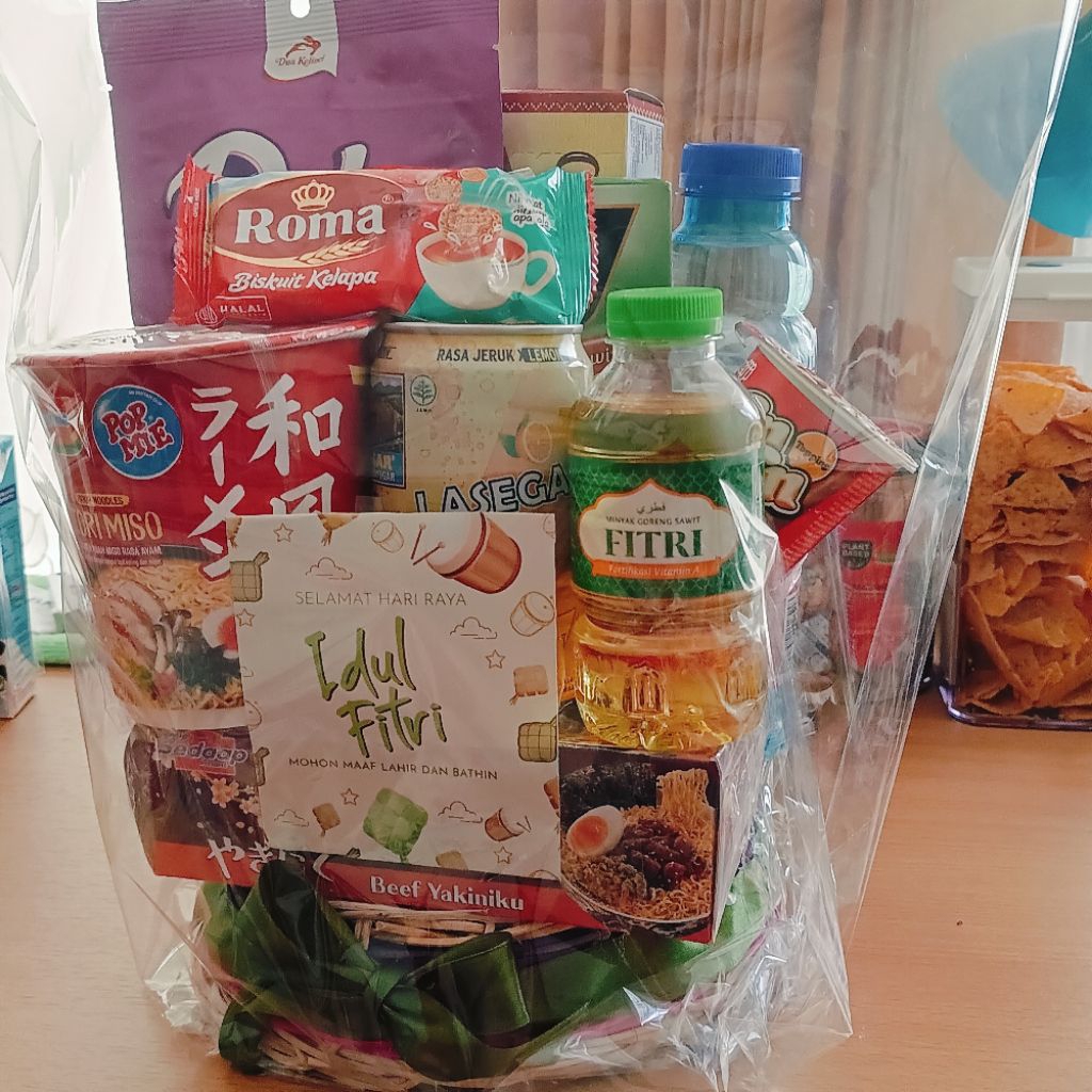 Bucket wisuda snack Langsung proses|  bunga wisuda| buket  artificial|| mini gift boneka   /buket ul