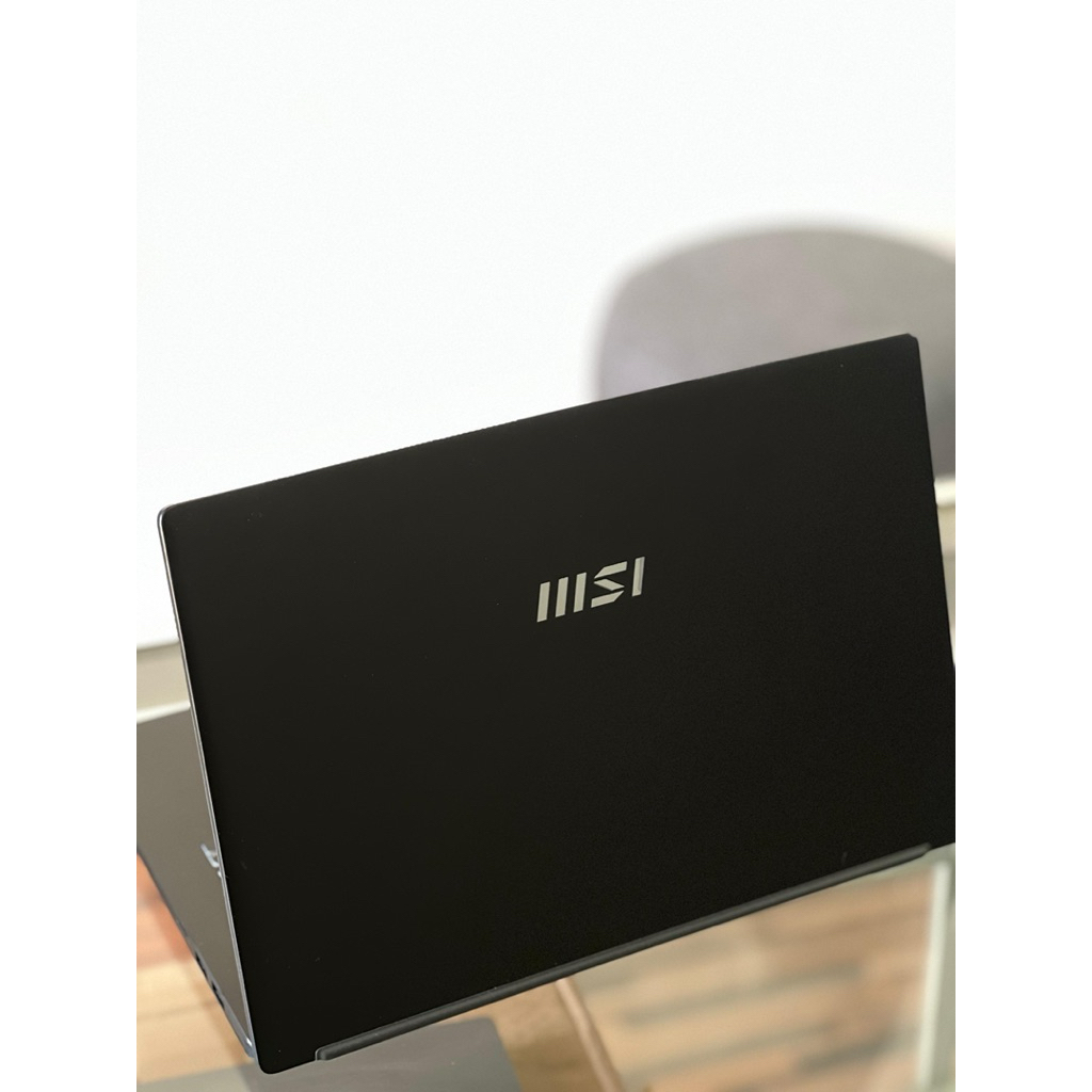 MSI Modern 14 Core i3 Gen 12