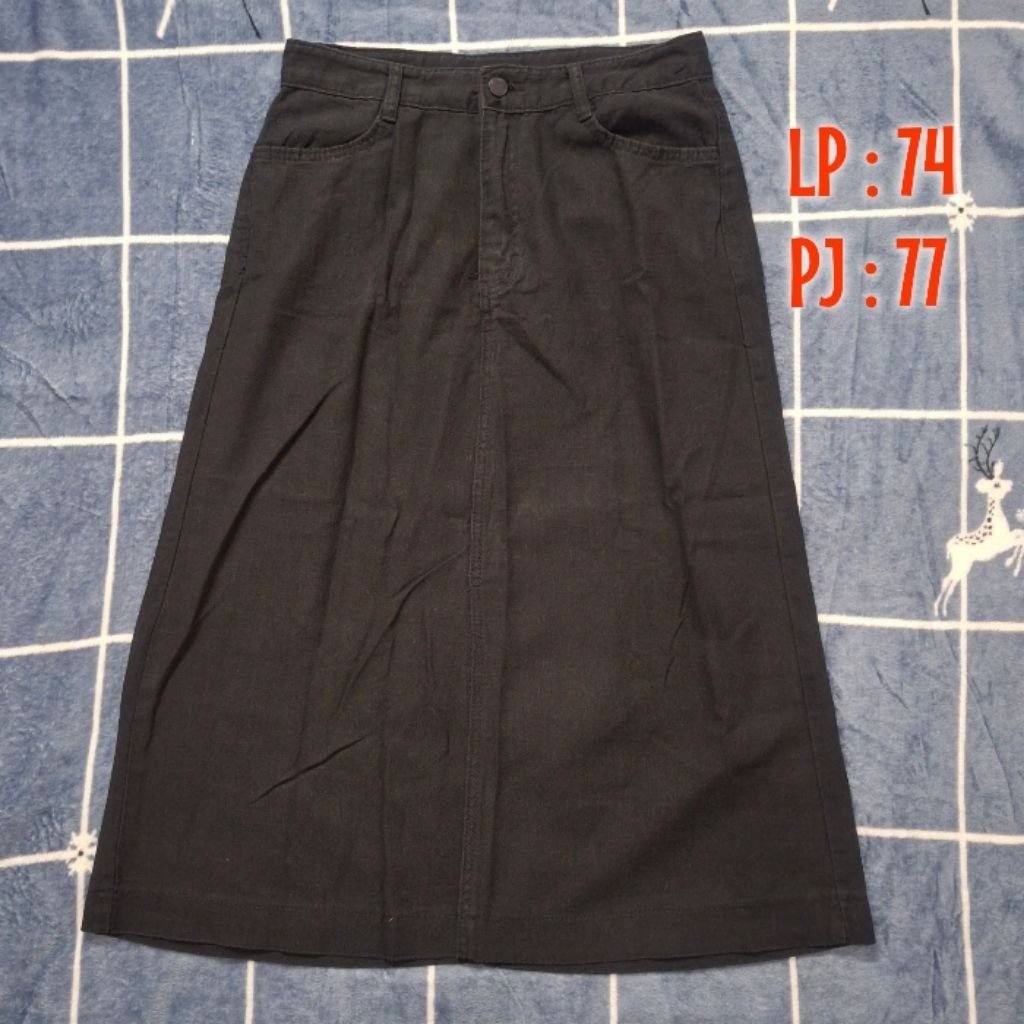 Preloved Rok Bawahan Jeans Hitam Polos / Denim Skirt Cotton
