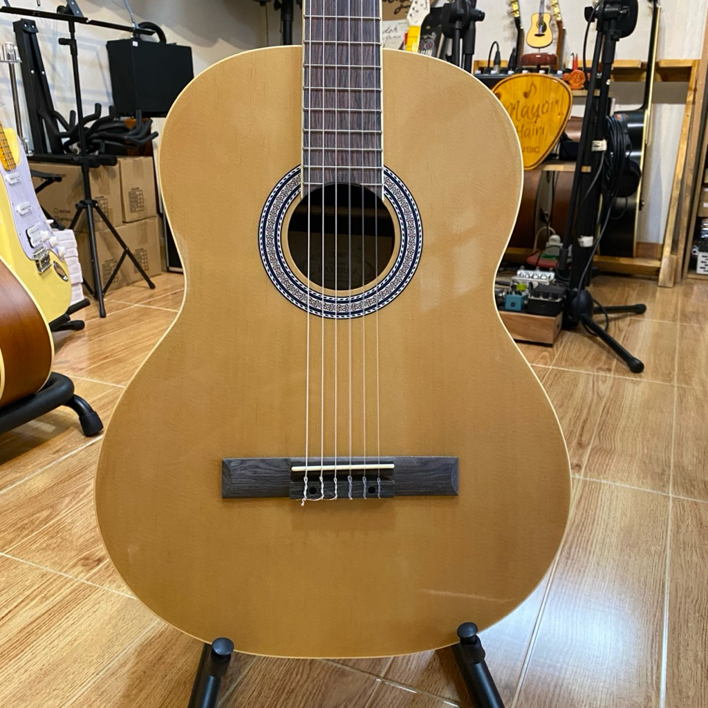 Gitar Klasik Antonio Ramirez Classic Guitar Nilon