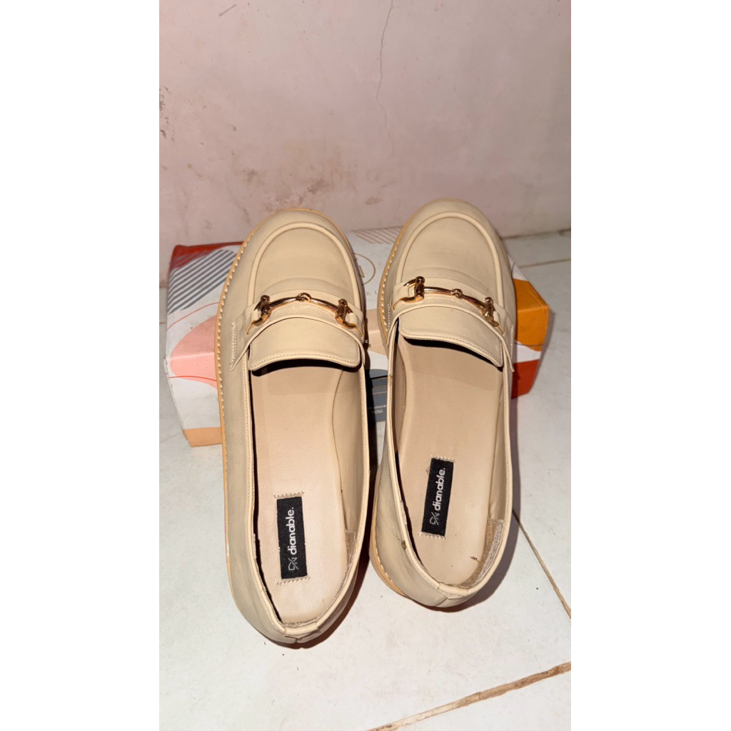 (Preloved) Sepatu Dianable Valleta Almond