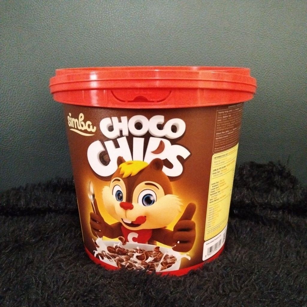 Simba choco chips 220gr strawberry 220 gr kemasan toples