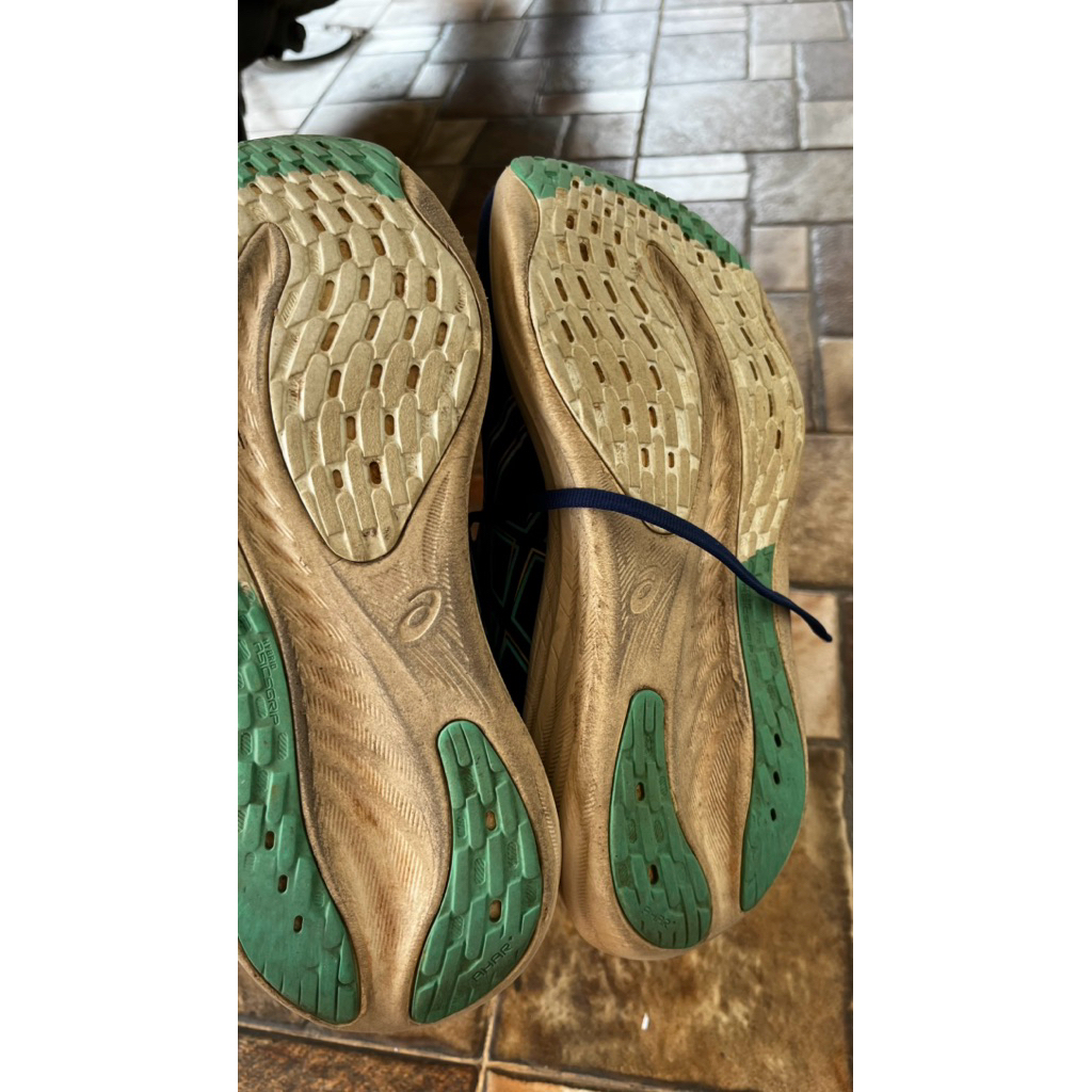 SEPATU LARI PRELOVED ASICS