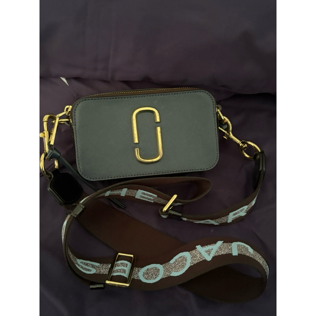 preloved authentic marc jacobs snapshot crossbody bag in navy
