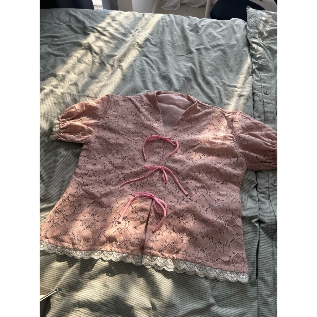 preloved dewi roam arum top