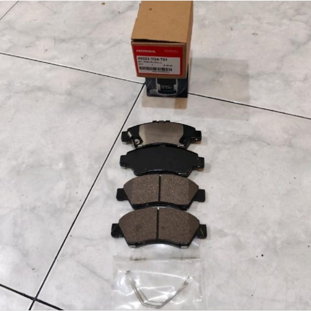 kampas rem depan brio 2012  2013 2014 2015 2016 2017 2018 original 45022-TG4-T01
