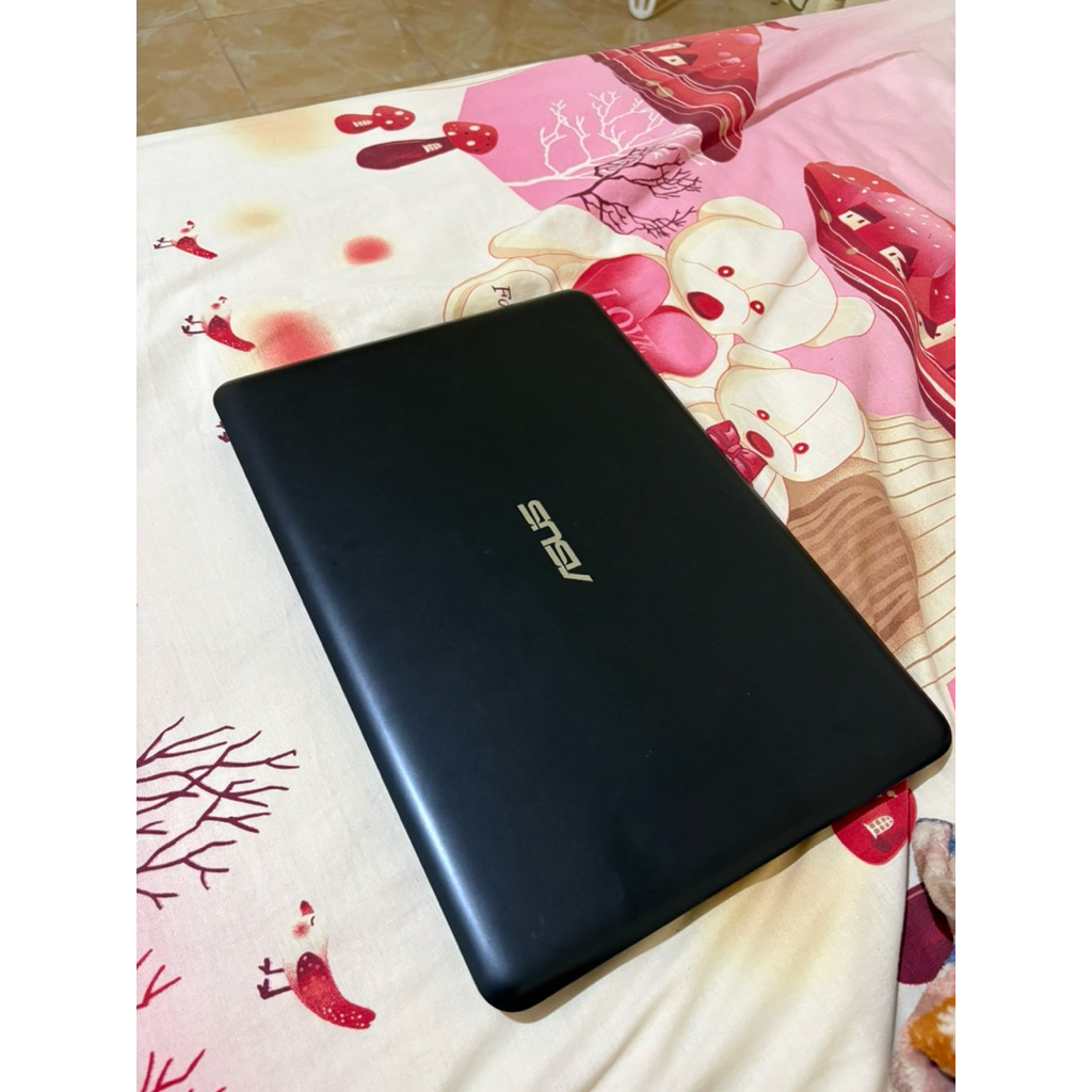 Laptop Asus E402Y