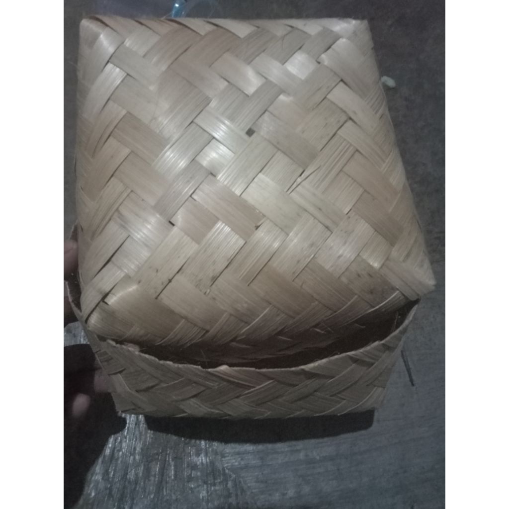 besek/wadah berkat 18×18