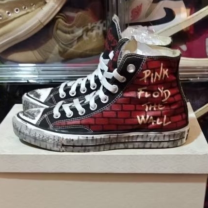 Converse Pink Floyd, Comfortably Numb Music Series, custom painting, outersole ganti baru.sz.41/255,