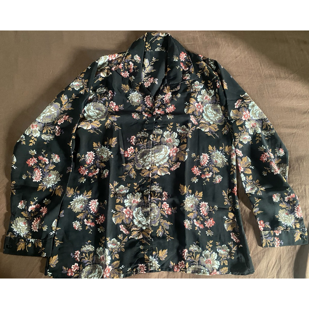 PL kemeja bunga bunga
