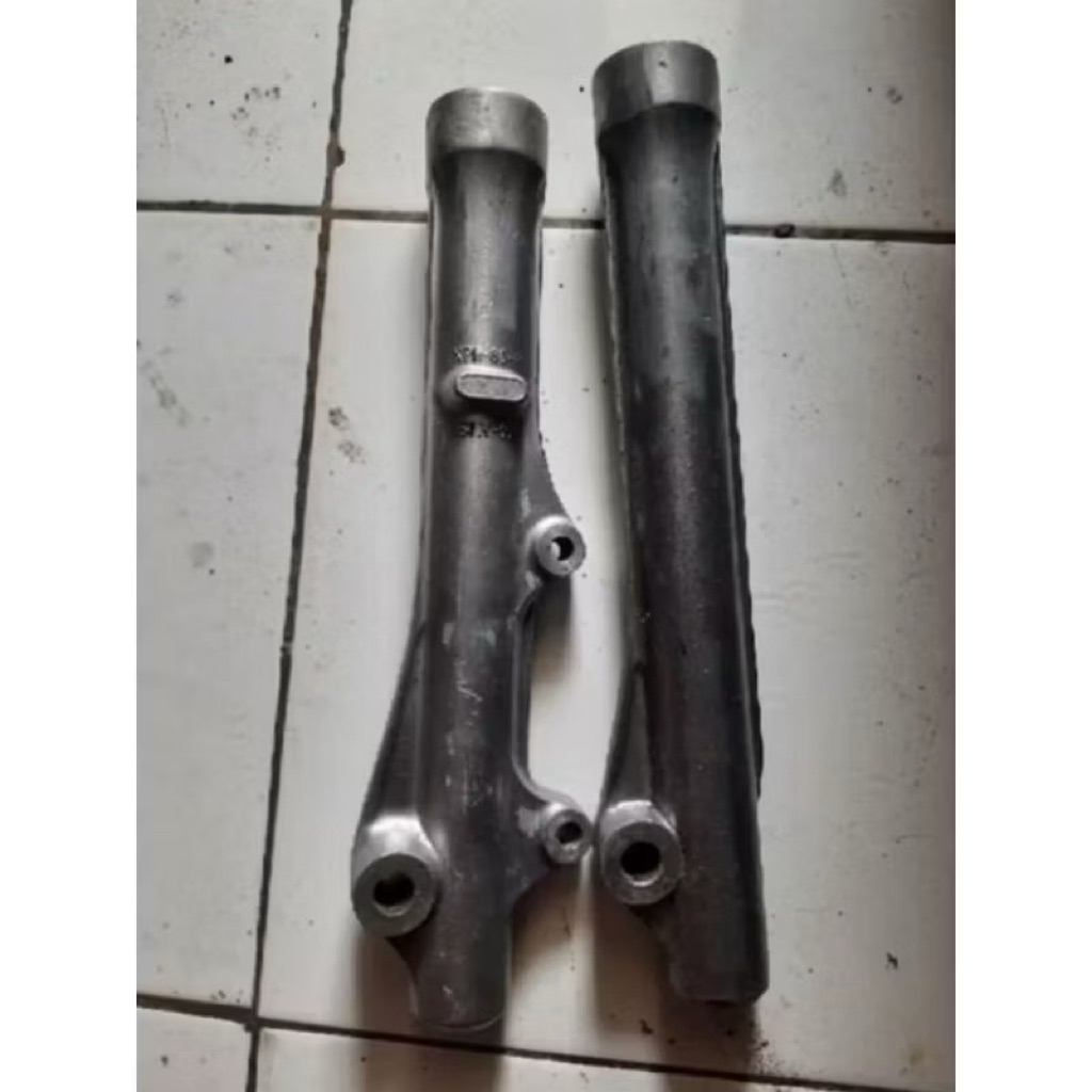 Bottom Tabung Shock Depan Kanan Dan Kiri Supra X 125 Kharisma Original