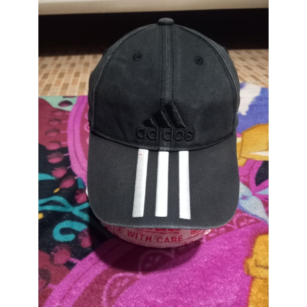 Preloved Topi ADIDAS 3 Stripe Baseball