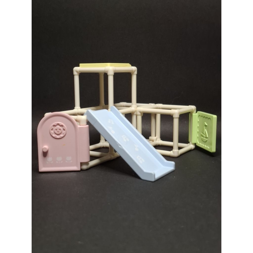 sylvanian famiies baby accesories preloved