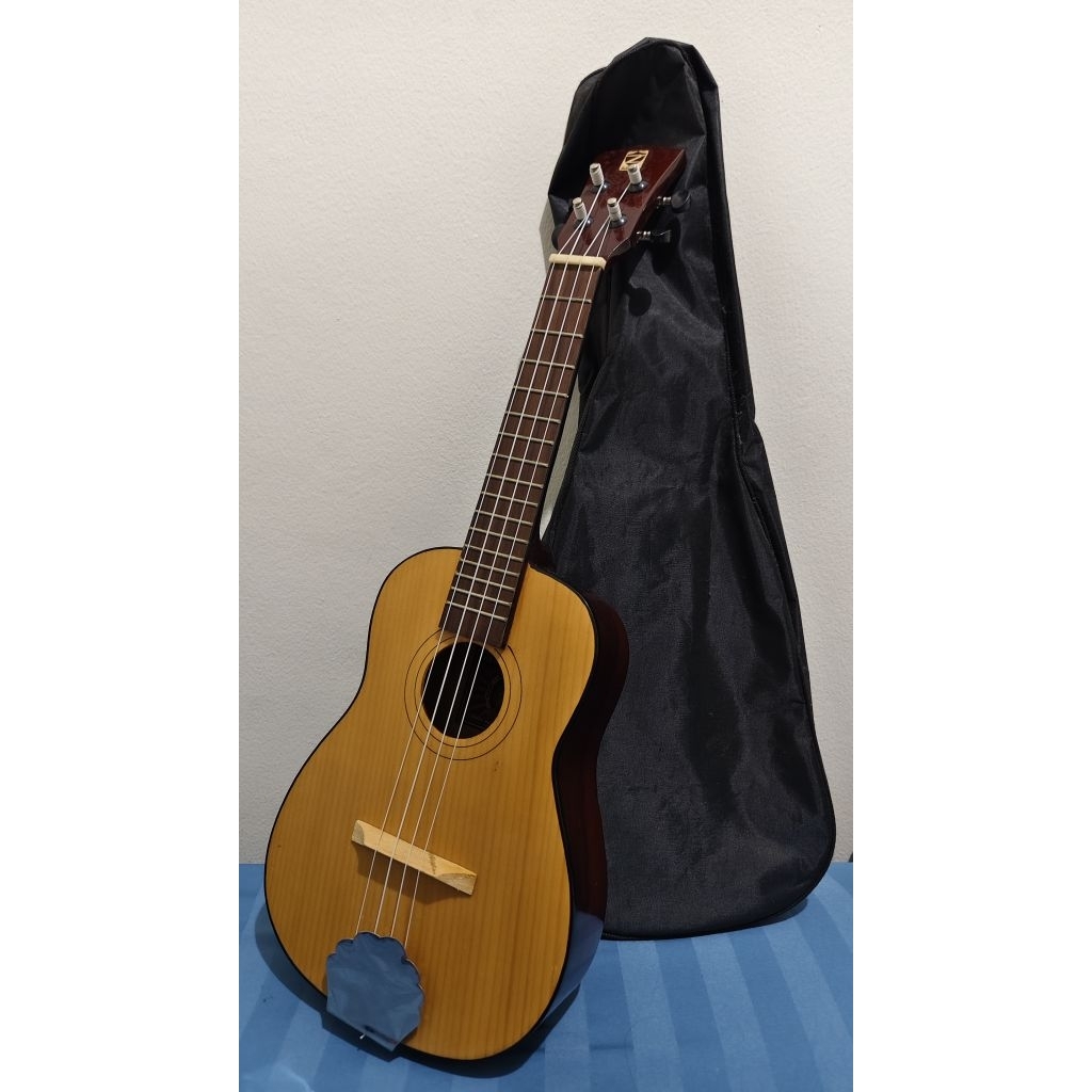 Ukulele Albasia Second