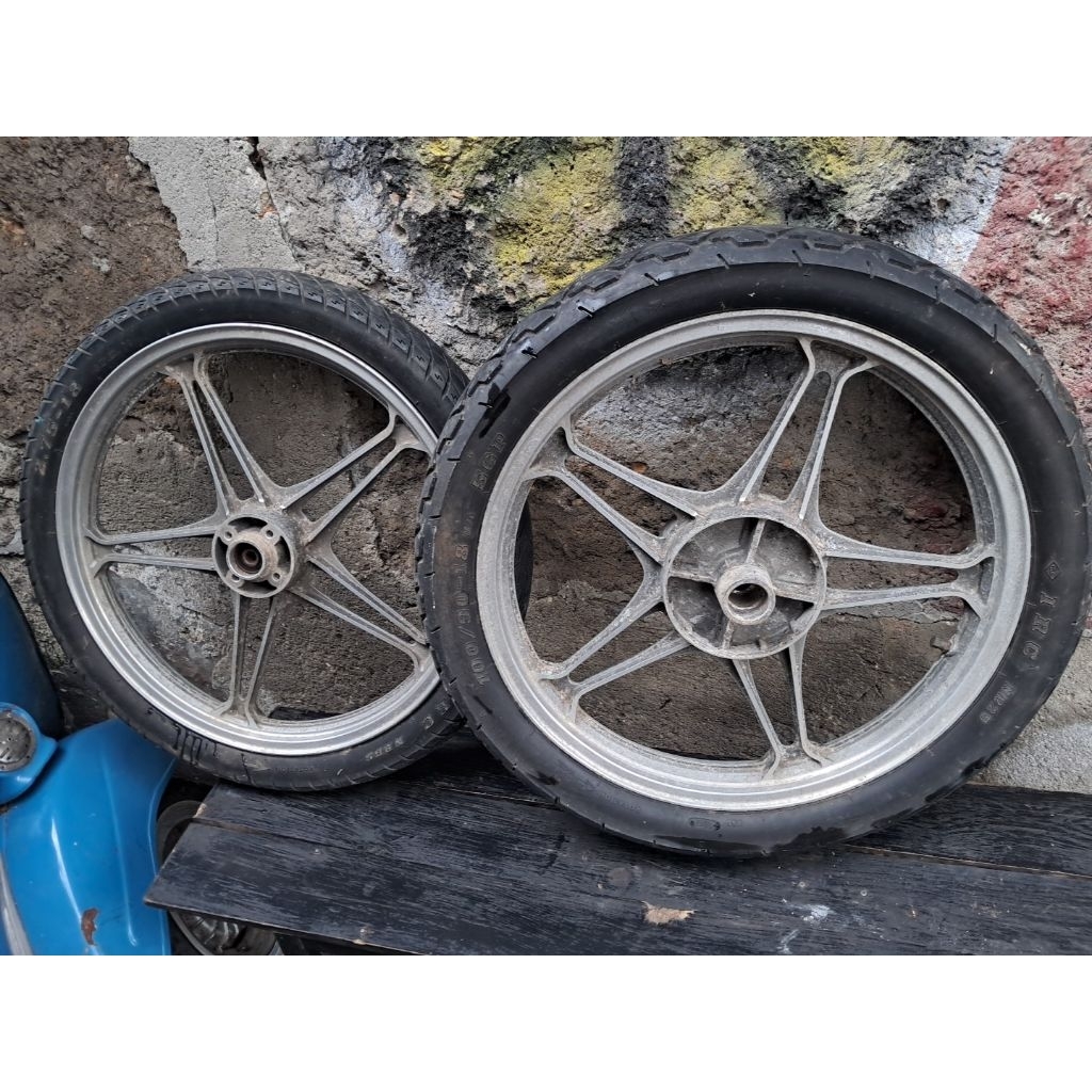 Velg pelek thunder tunder suzuki racing palang original ori copotan standar layak pakai kelengkapann