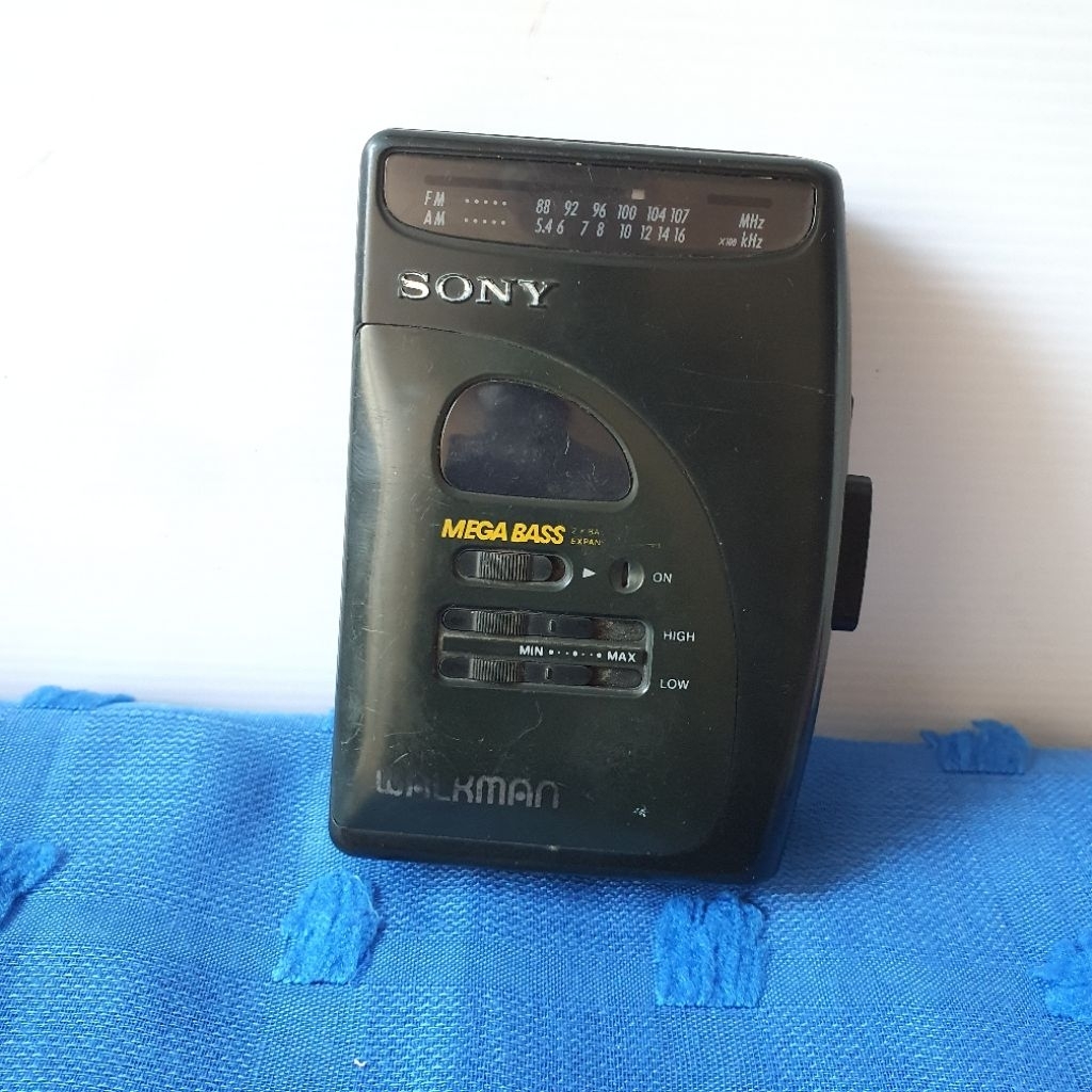 walkman Sony wm fx24