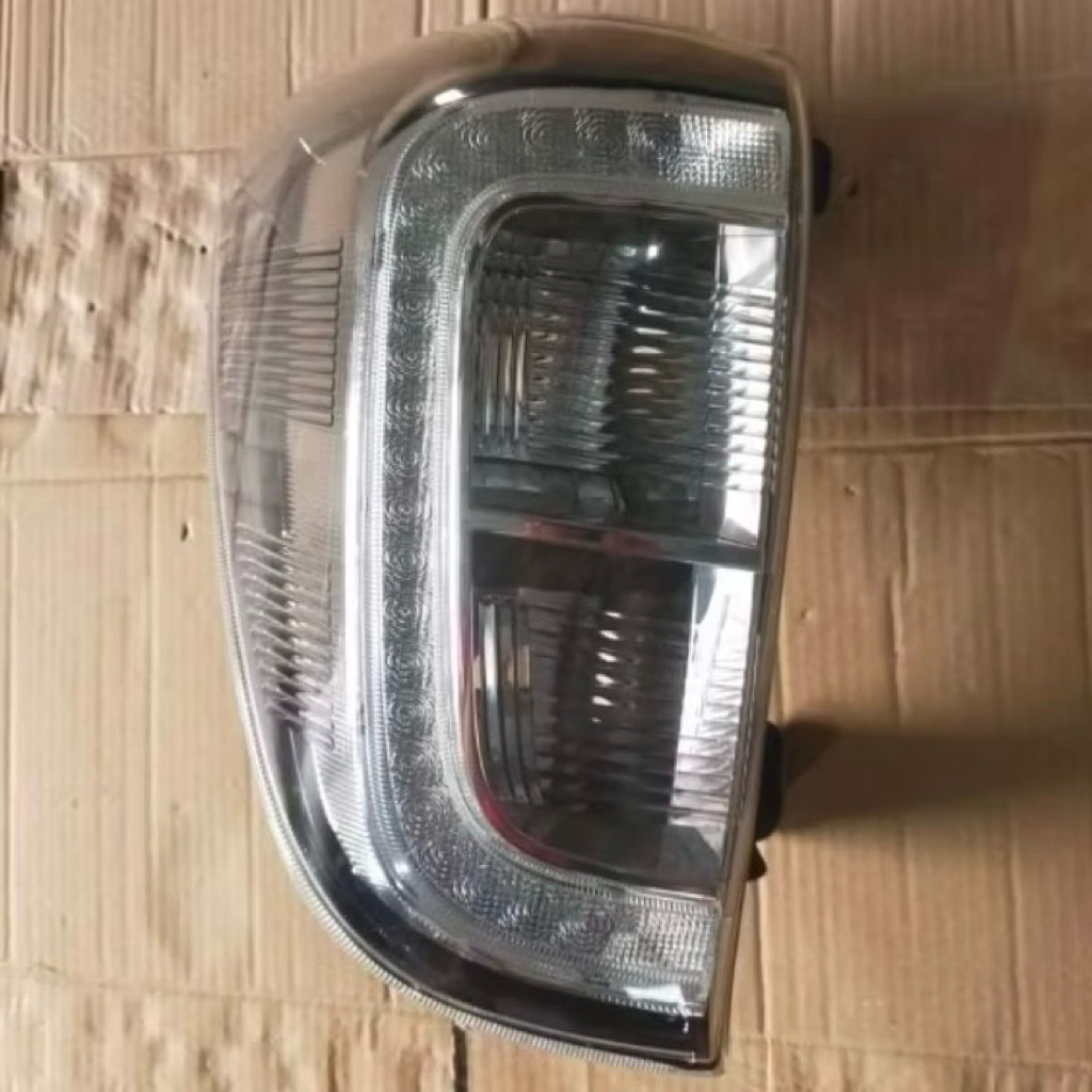 stoplamp terios konde 2016