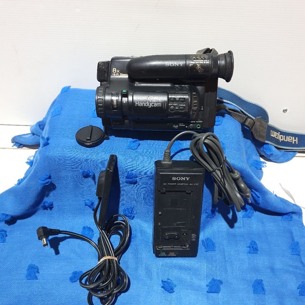 handycam Sony jadul CCD TR750