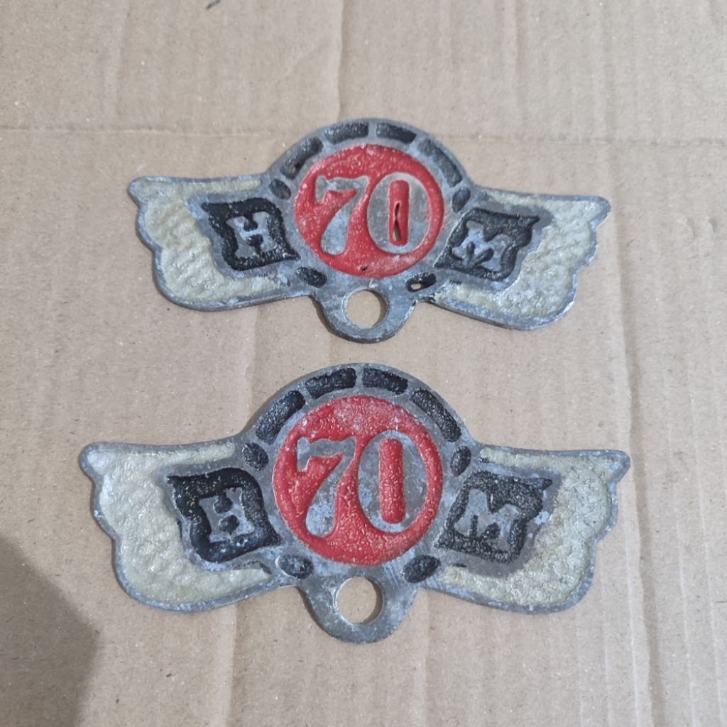 emblem variasi dekorasi pemanis manisan swing arm arem lengan ayun garpu belakang honda C70 CD70 CL7