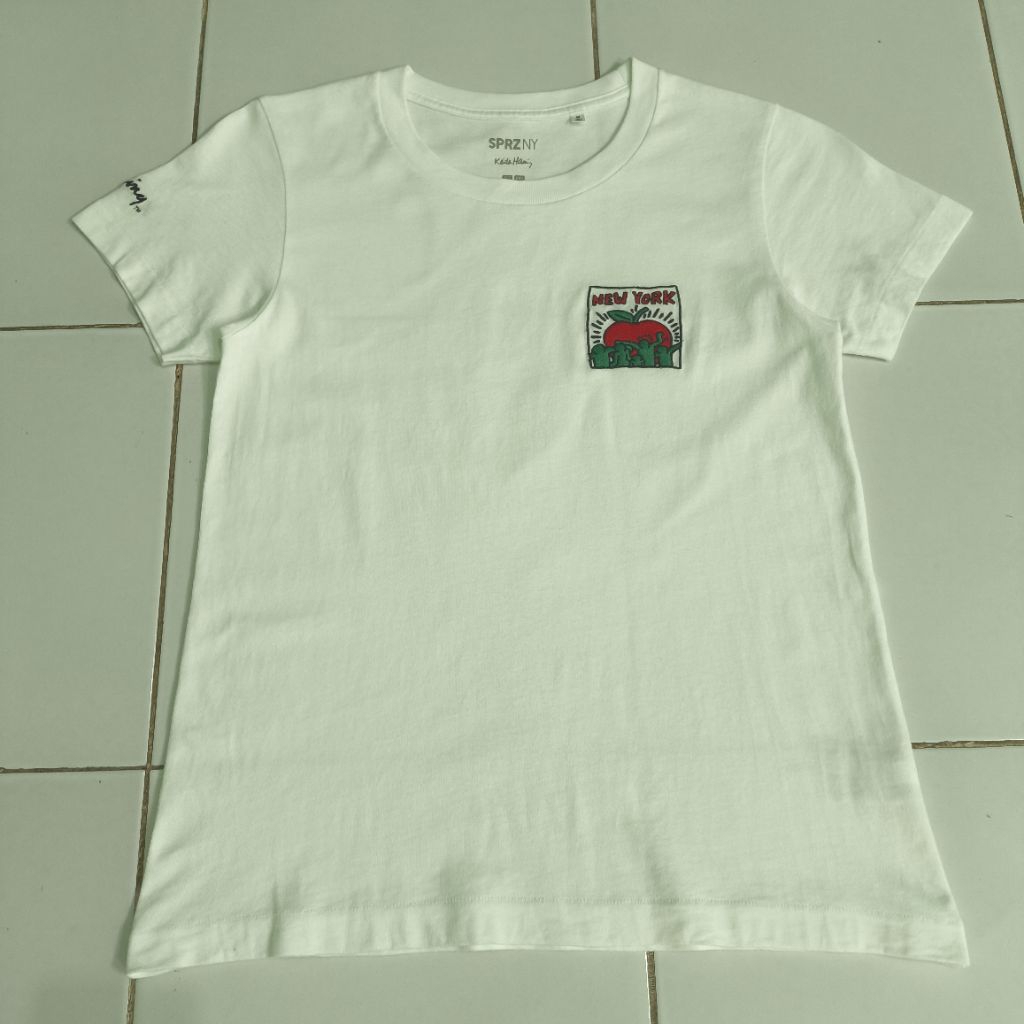 Kaos Uniqlo x Keith Haring preloved