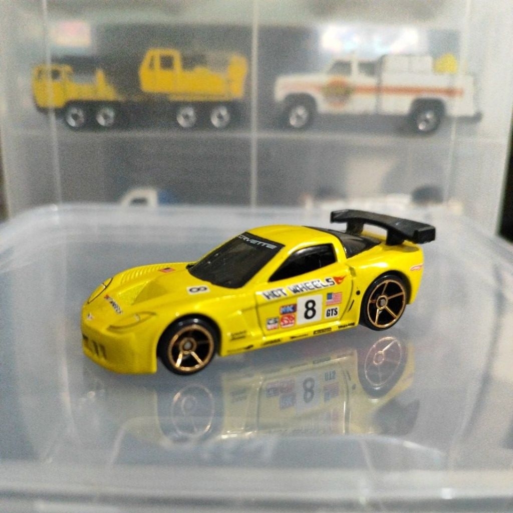 Hot Wheels Corvette C6-R