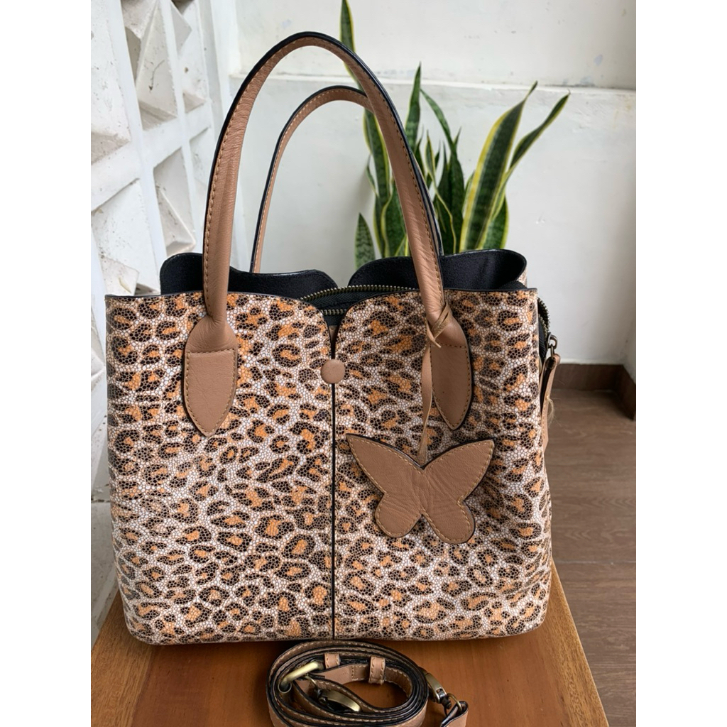 Preloved Imaji Tas Kulit asli Garut
