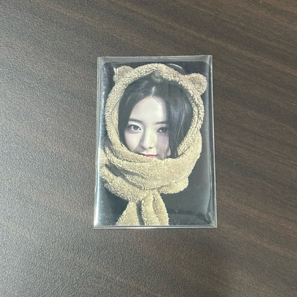 wts photocard pc official yuna itzy