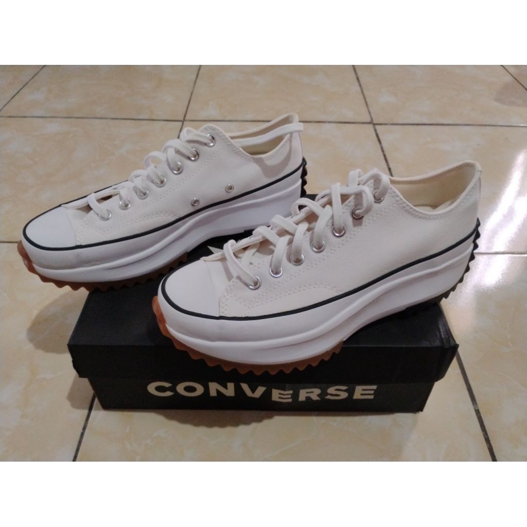 Sepatu C*nVerse Run Star Hike