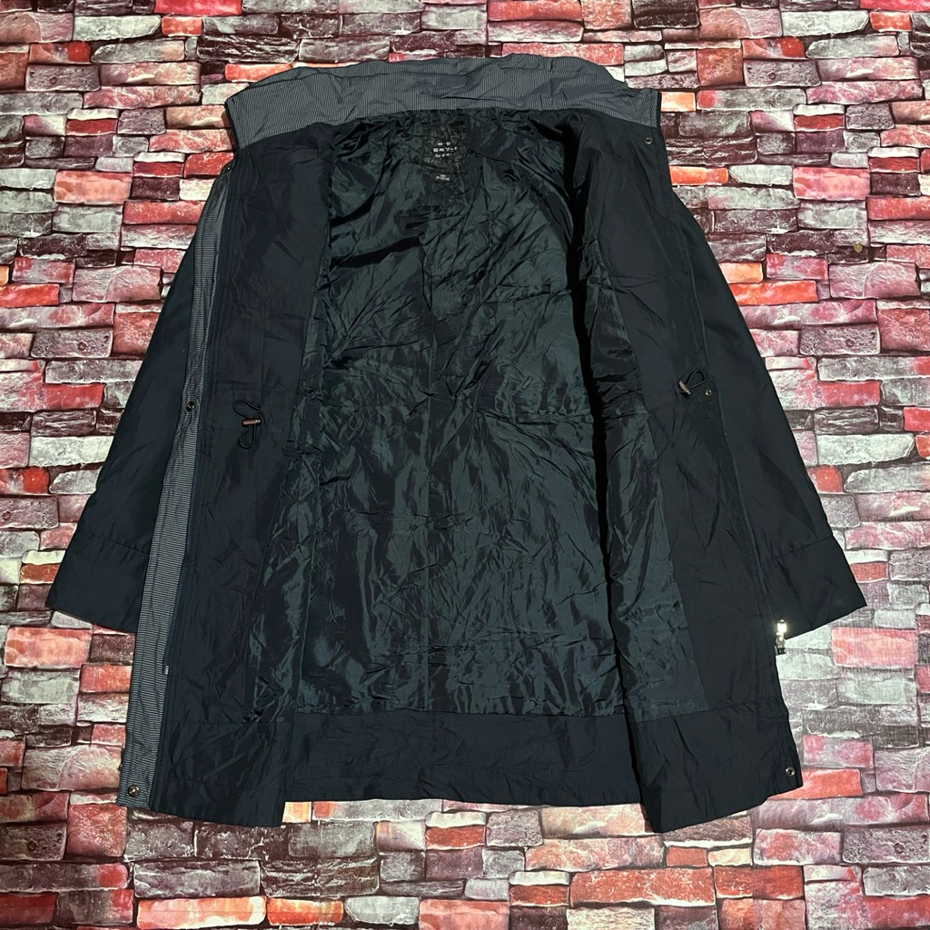 Jaket parka ( Size M || Lebar dada 56 CM Panjang 81 CM )