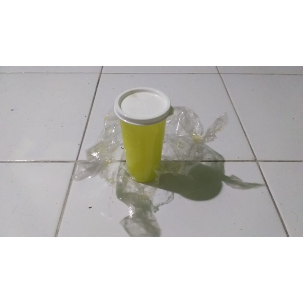 Tupperware medium tumbler 275ml