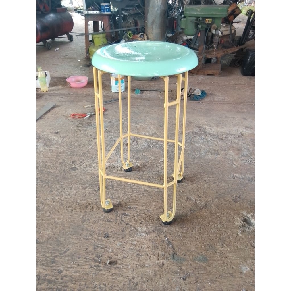 bangku bulat besi padat kuat warna suka"