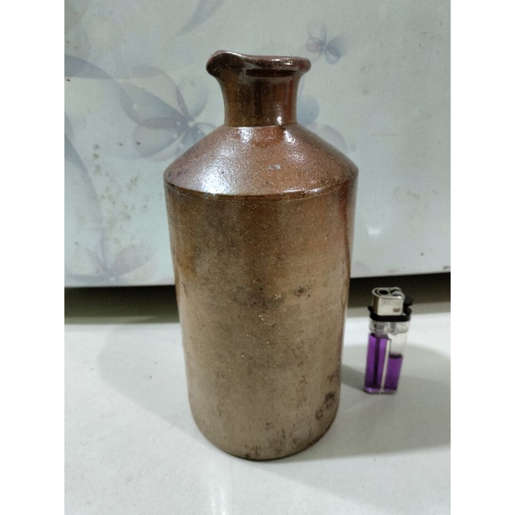 Guci Botol kuno VOC belanda tinggi19cman temuan sungai Mahakam