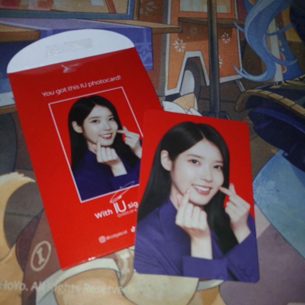 PC Photocard IU X COLGATE Optic White Purple