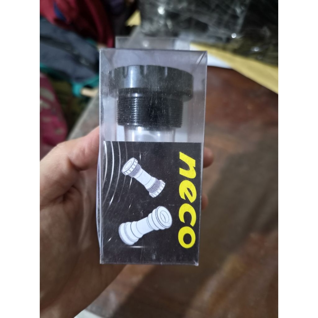 BOTTOM BRACKET HOLLOWTECH 2 (BB HT2) - NECO BB401 - BLACK ALLOY