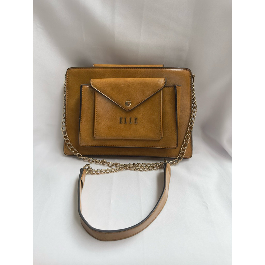 Tas selempang Preloved Elle mustard. Free Ongkir