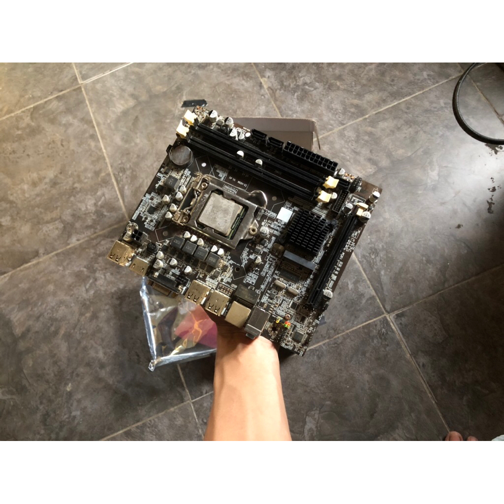 mobo Qwerty zx H55m + proci i3 550 gen 1 bekas upgrade mulus normal