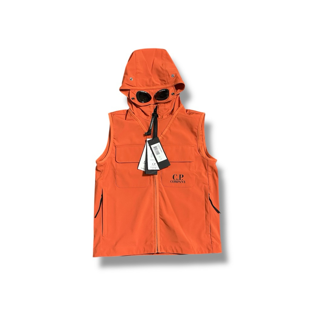 vest cp company shell R bnwt size 10