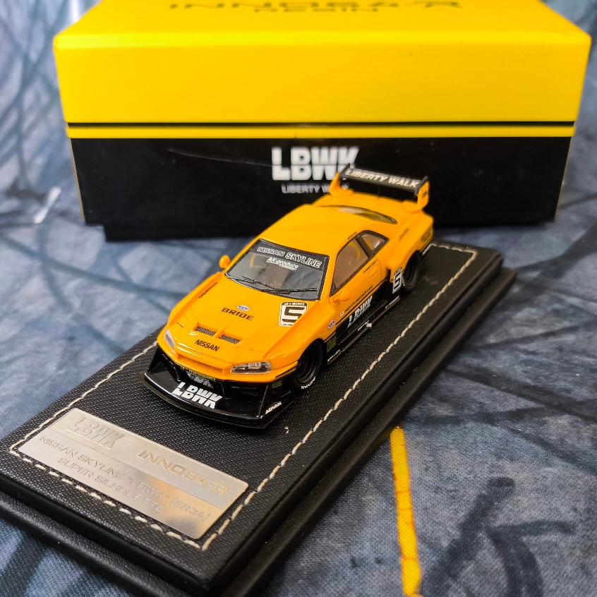Inno64 Resin 1:64 UNSEALED Nissan Skyline LBWK (ER34) Super Silhouette Yellow IN64R-ER34-YL