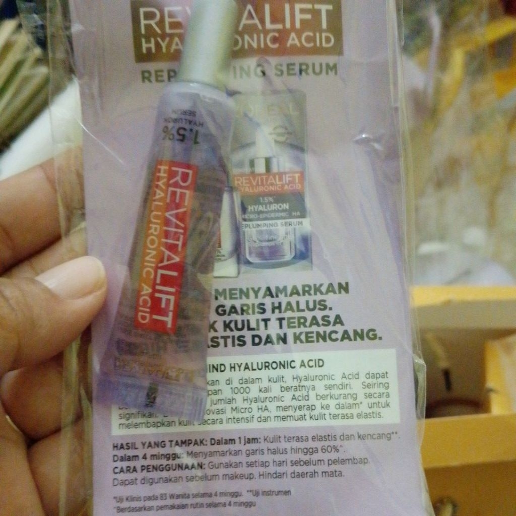 Loreal Paris Revitalift Hyaluronic Acid Serum 7.5ml - Melembabkan, Menyamarkan Garis Halus, Kulit Ta