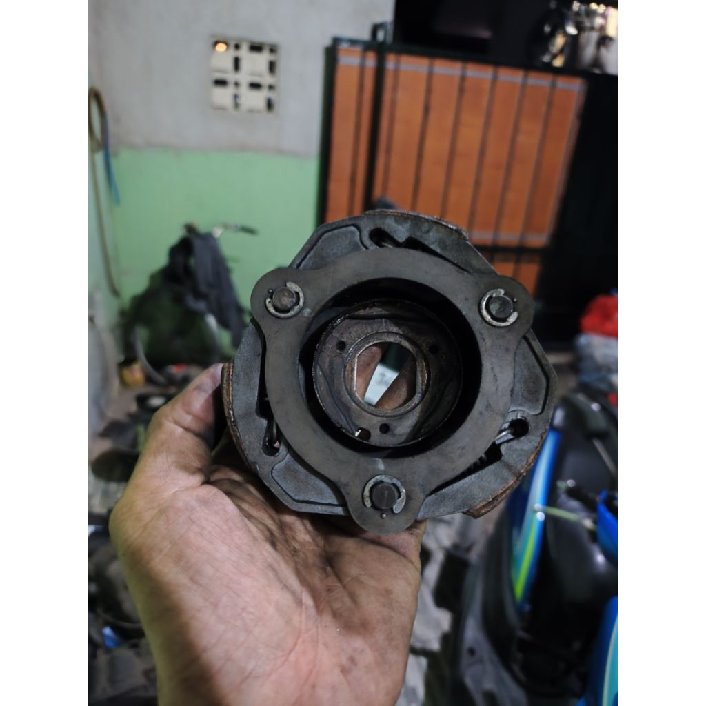 tatakan kampas ganda suzuki hayate original