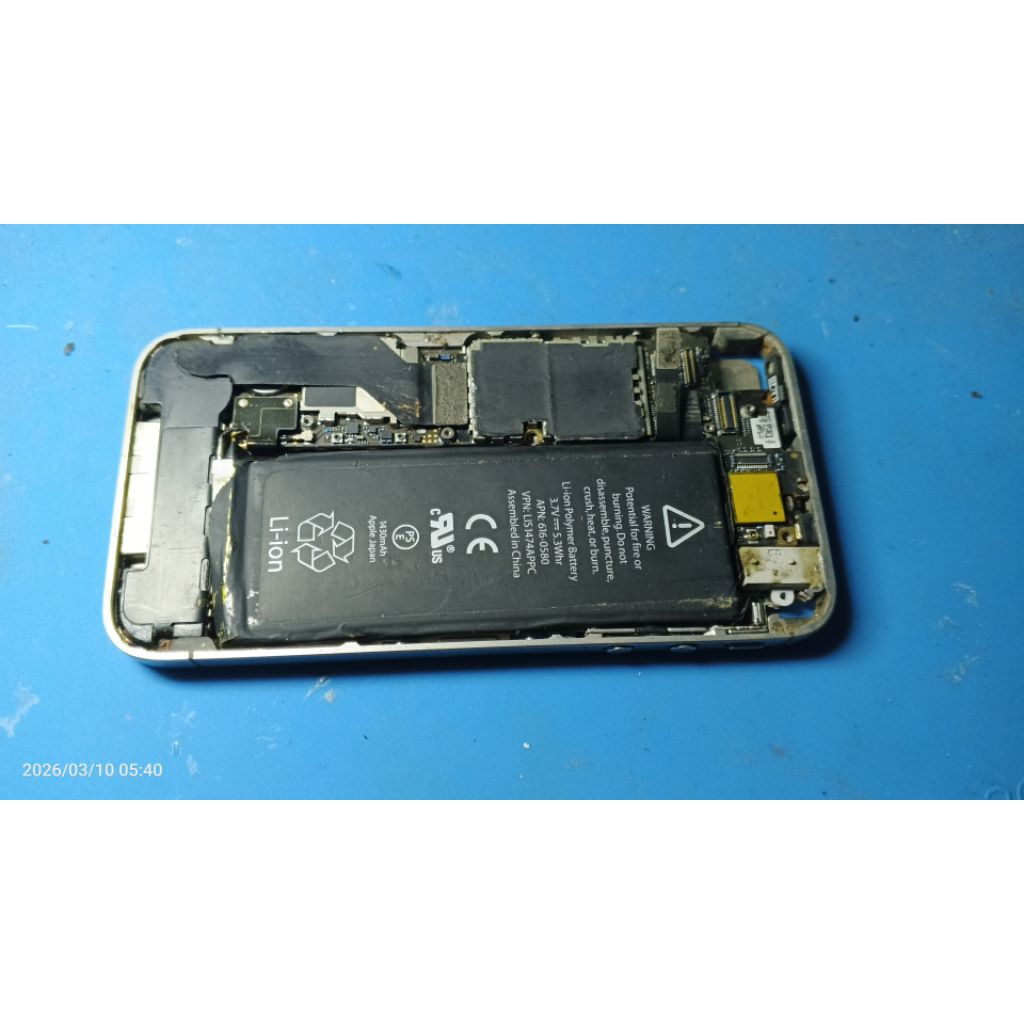 iPhone 4 minus lcd selebihnya normal dan jual gambling