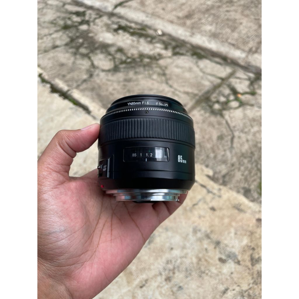 Lensa yongnuo 85mm f1.8