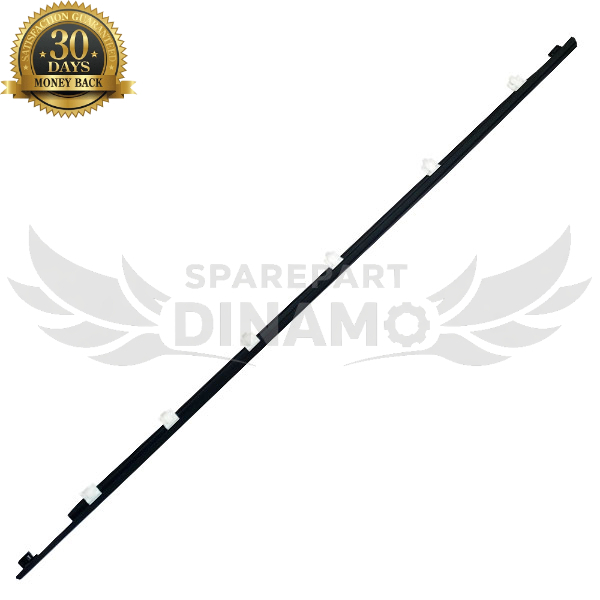 Pelipit Karet Kaca Luar Toyota Avanza 2004-2011 Belakang 68151-BZ010 - Belakang Kanan