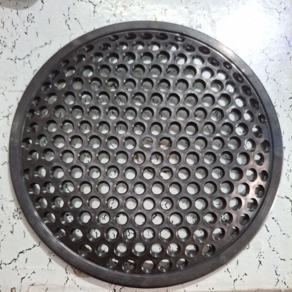 tutup /jaring /jala speaker 8inch bahan plastik tebal