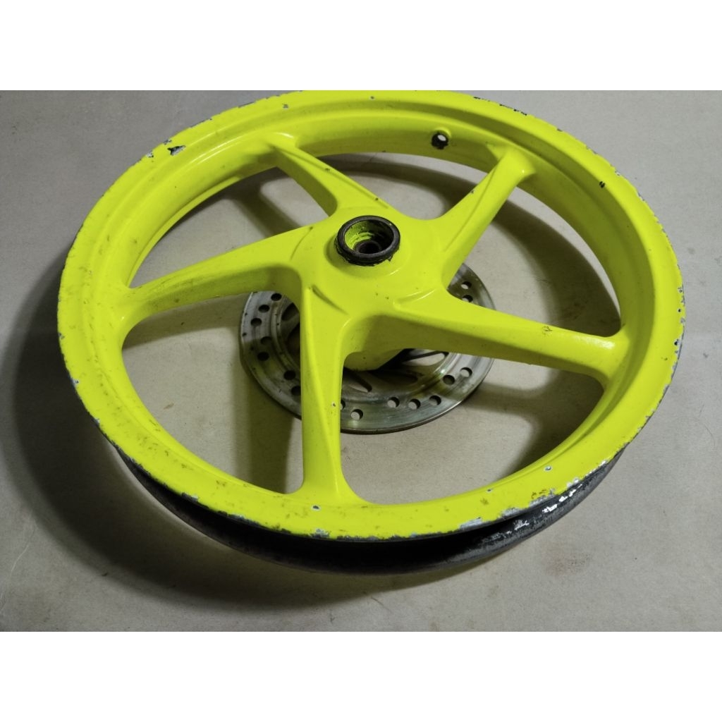 velg depan Honda Beat karbu ori copotan motor