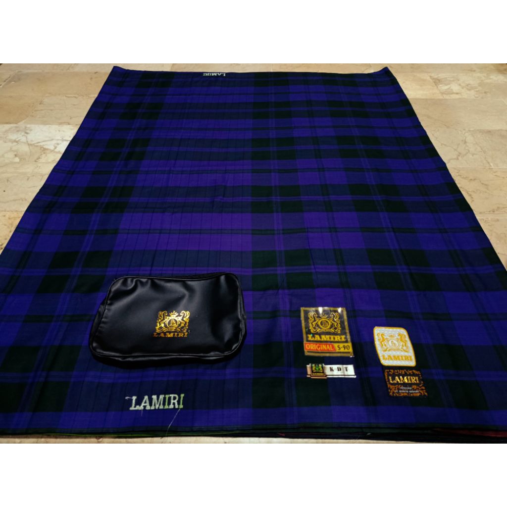 Sarung Lamiri Kembang MST Kotak KDT Jadul Kemasan Dompet Bahan Katun
